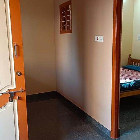 Sathya Guest House ติรุวันนามาลัย ภายนอก รูปภาพ
